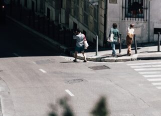 ¿Qué pasa si cruzamos por una zona indebida y nos atropellan?